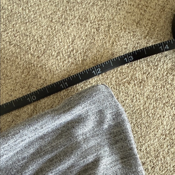 Lorna Jane gray mesh insert crop leggings - Picture 11 of 11